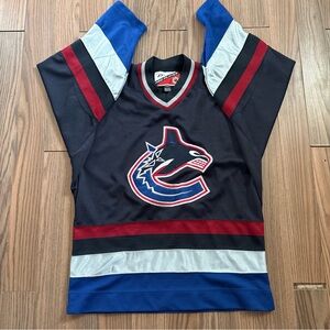 Vancouver Canucks Pro Player Semi-Pro Blue Jersey - Sz. M